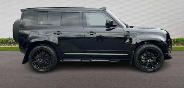 2024 LAND ROVER DEFENDER